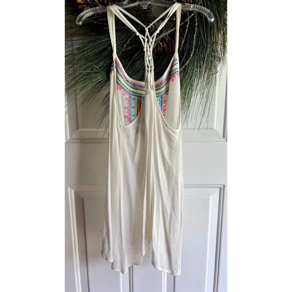 Cream crinkle type Aztec Patterned Halter Style Tank/Top/Spaghetti strap Top - Picture 4 of 12